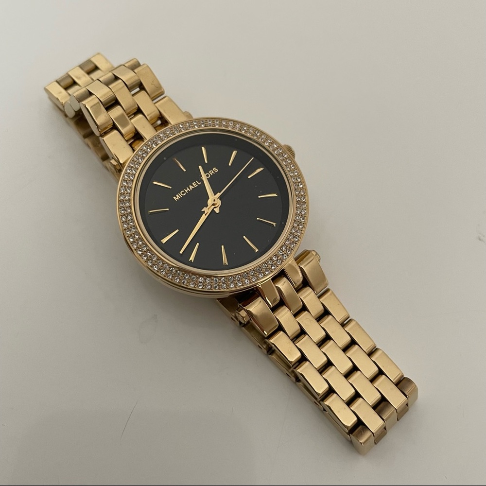 MICHAEL KORS pave two-tone watch (gold)